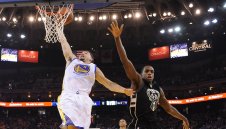 Уориърс се отмъсти трудно срещу Милуоки