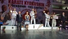 Шест бронзови медала за каратеките ни от Световното първенство