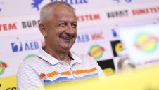 Крушарски култов: Ще им скъсаме зад***ите в Дания