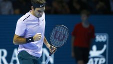 Обрат прати Федерер на 1/2-финал в Базел