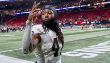 Арестуваха звезда от NFL заради здрав побой