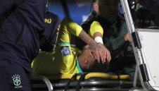 Шок за Бразилия: Неймар е със скъсани връзки и менискус