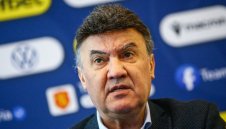 Боби Михайлов не се спира, победи Бербатов още веднъж