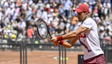 Бомба! Анонимник натупа Джокович в Рим