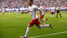 Нападател се завърна в Бундестима