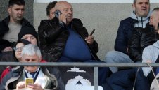 Погват Венци Стефанов заради "директивата" и "на колене пред Левски"