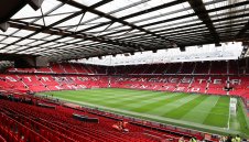 Втори милиардер с официална оферта за Юнайтед 