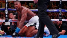 Джошуа е получил лекарска забрана да напуска дома си