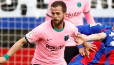 Барса плаща на Пянич, за да го разкара