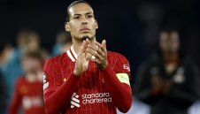 Ван Дайк: Вдигаме глави и гледаме напред