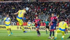 Юве тотално надигра Каляри, но едва не се издъни