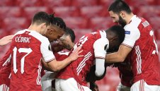 Арсенал с кротко 3:0 срещу ирландци у дома