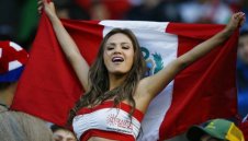 Сърце, душа и гърди на Копа Америка + СНИМКИ