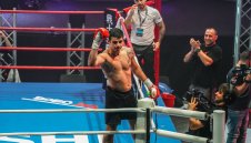 Али Юзеир търси нокаут в битката срещу Джошуа Акингбаде на SENSHI 32 Grand Prix