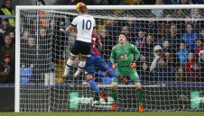 Тотнъм обърна Палас с 3:1