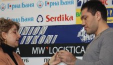 Кобрата: Не ме обиждайте на футболист