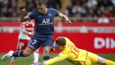 Нещо скърца в ПСЖ: Мбапе със странен призив