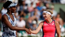 Бачински обърна Винъс и пак е на 1/4-финал в Париж