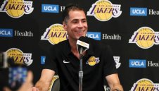 Лейкърс освободи пари за още един максимален договор