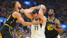 Голдън Стейт не остави шансове на Дончич и Далас на старта