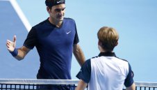 Федерер се класира на полуфиналите в Базел