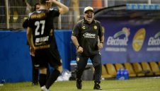 Марадона почна шеметно в Мексико