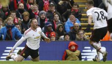 Манчестър Юнайтед излъга Ливърпул на "Анфийлд"