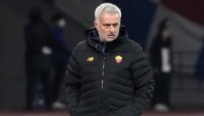 Моуриньо кандидат за треньор на годината