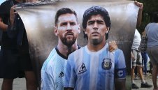 Линекер се произнесе: Меси или Марадона