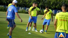 Изненада! Само шестима играчи на Левски излязоха да тренират