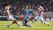 Челси плаща 30 млн. евро за 19-годишен от Аякс