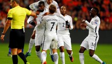 Франция матира Холандия след шедьовър на Погба + ВИДЕО