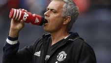 Моуриньо ще бъде новият сър Алекс Фъргюсън