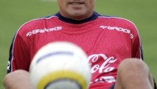 Милан иска Давид Писаро