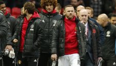 Моу брани Фелаини като майка-орлица