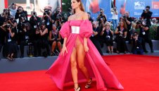 Бориело заби манекенка без гащи + ГАЛЕРИЯ (+18)