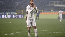 Де Роси чака нов договор от Рома