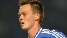 Челси натика младок в кошера на "пчеличките"