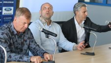 Никой в Левски не мрънка за пари. Сираков няма да остави каруцата в калта