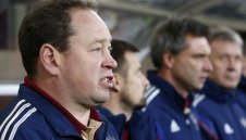 Русия остава без селекционер за Евро 2016?