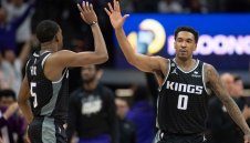 Сакраменто с рекорд по тройки и победа над Бруклин