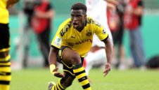 Чудото Мукоко прави сефтето срещу "старата дама"?