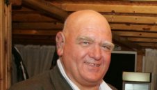 Борбата загива, обяви легенда