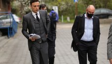 Битката за БФС: Димитър Бербатов продължава да обикаля България