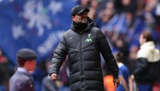 Клоп утешава Челси с личните си резили