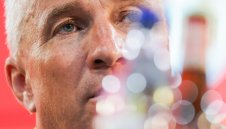 ЦСКА го иска: Дан Петреску има проблем, рязко губи килограми