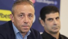 Илиан Илиев подписа нов договор, ще продължи да води България и Черно море