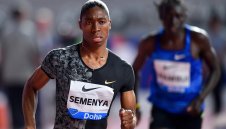 Какво има в гащите? Семеня щяла да си покаже... вагината