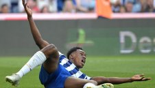 Палмейрас и Порто се скъсаха да пропускат и се занулиха