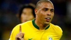 Роналдо отново блести за Бразилия